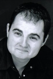 Ảnh diễn viên Dylan Roberts
