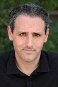 Ảnh diễn viên Josh Tyrangiel